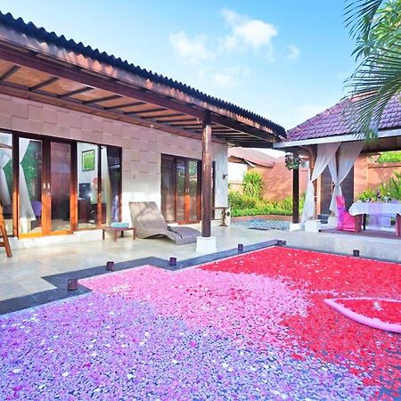 One Bedroom Private Villa Kuta Семиньяк Экстерьер фото