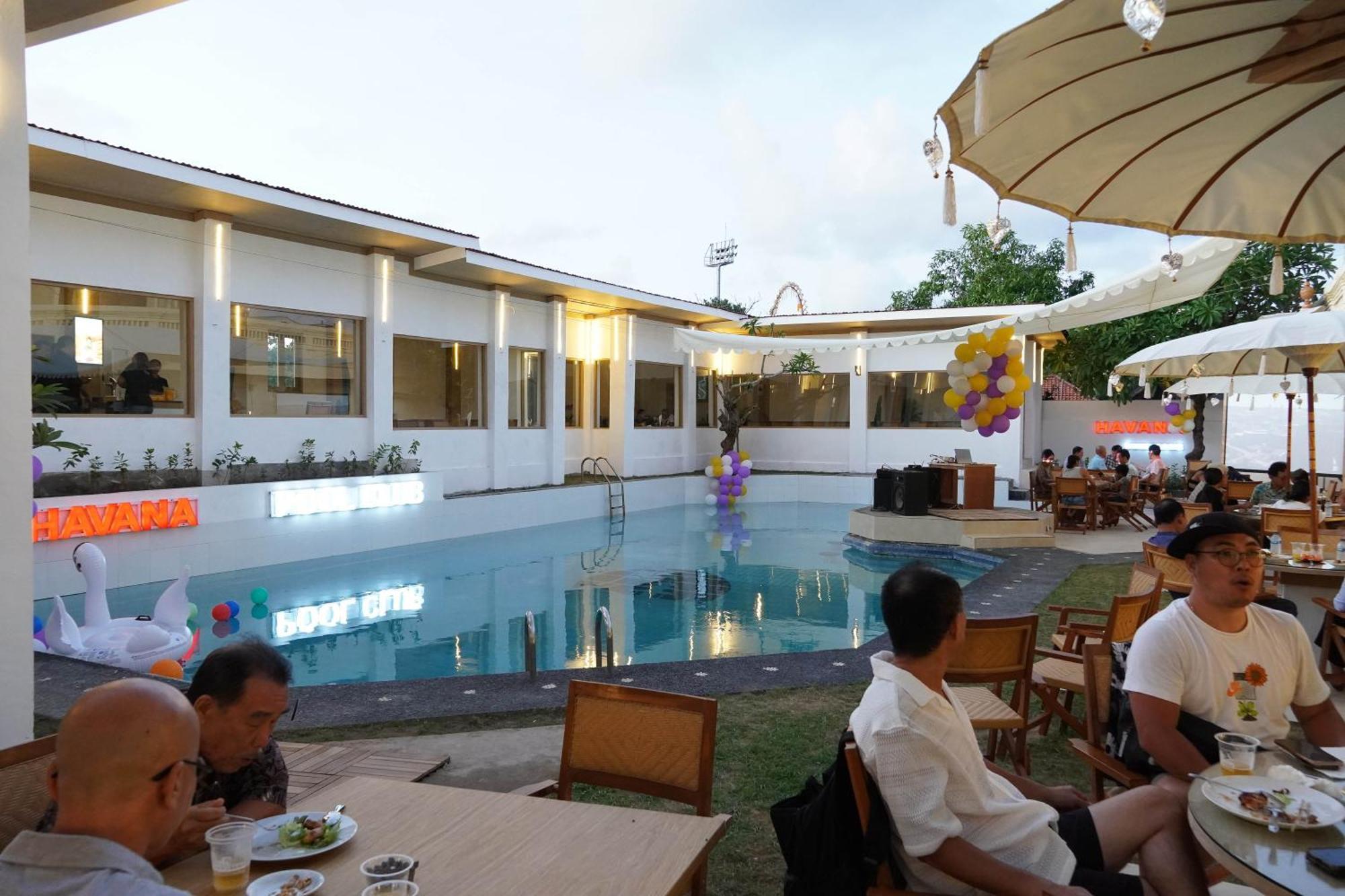 One Bedroom Private Villa Kuta Семиньяк Экстерьер фото