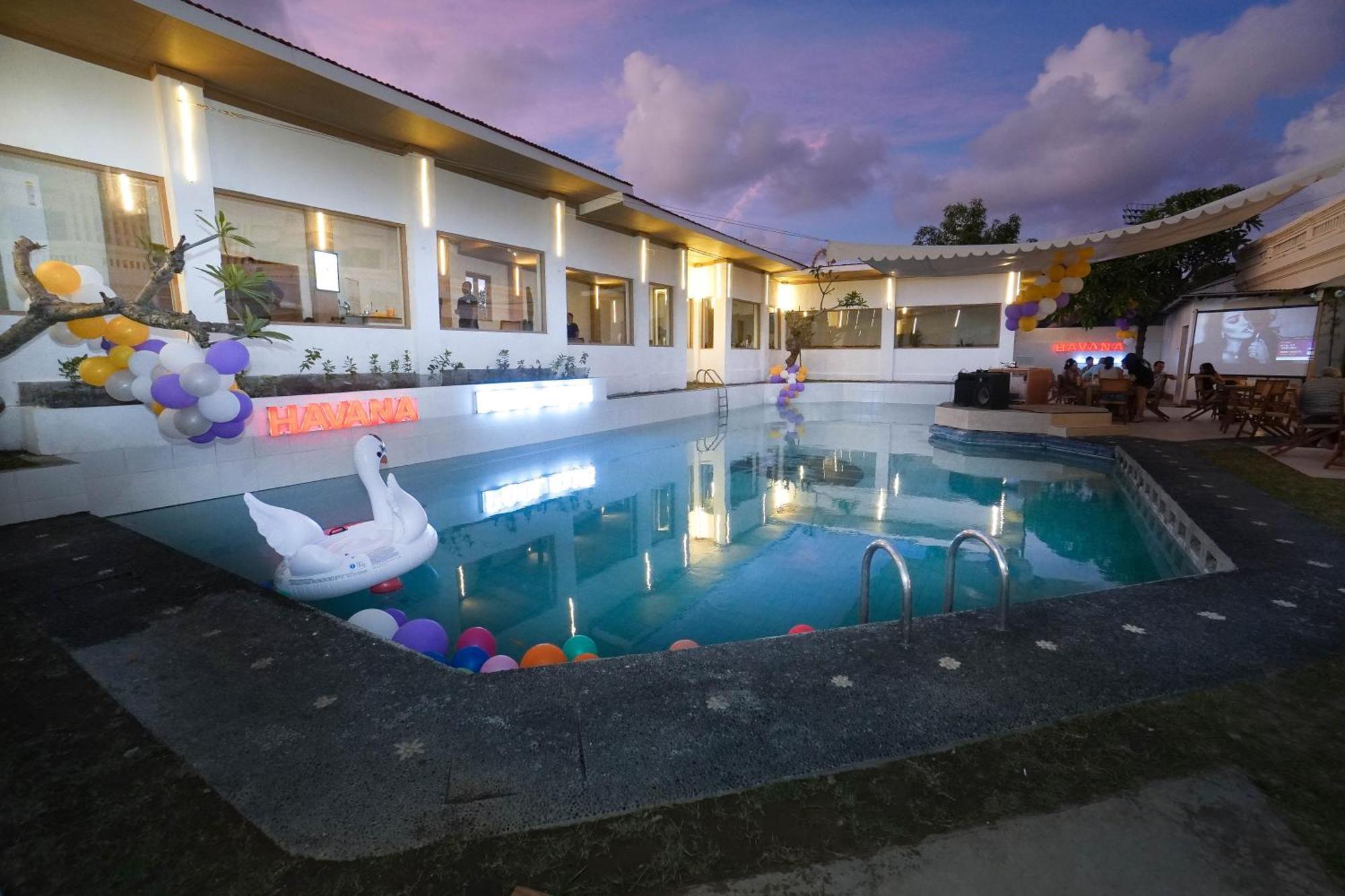 One Bedroom Private Villa Kuta Семиньяк Экстерьер фото